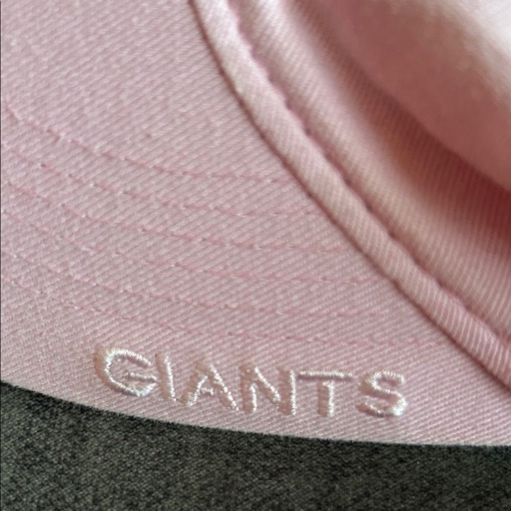 Pink Women’s NFL NY Giants Cap - Picture 5 of 7
